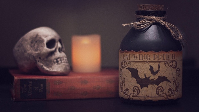 17 Deliciously Creepy Quotes from Books
